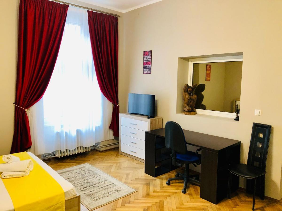Ultra-Central Apartment Just In Union Squere Тимишоара Экстерьер фото