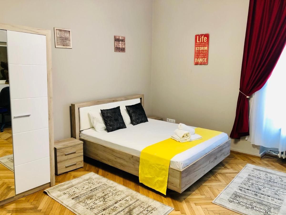 Ultra-Central Apartment Just In Union Squere Тимишоара Экстерьер фото